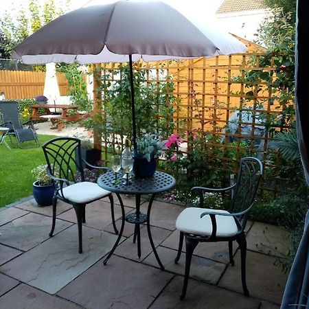 1Bedroom Self Contained Apartment Ennis Bagian luar foto